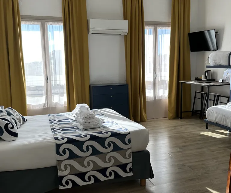 Chambre quadruple standard